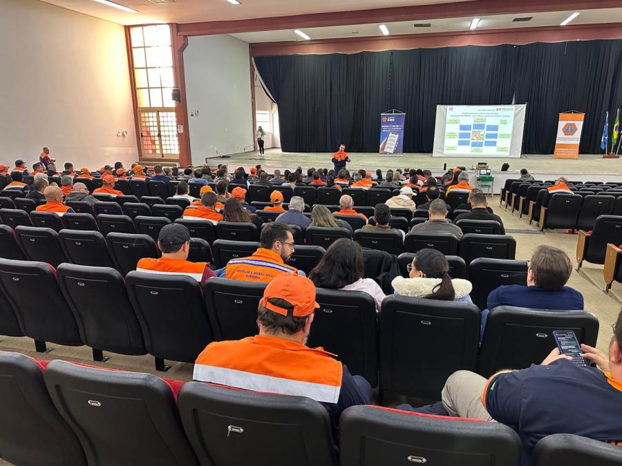 Defesa Civil de Pinda participa de capacitação sobre Política Nacional de Segurança de Barragens e Plano de Contingência Municipal