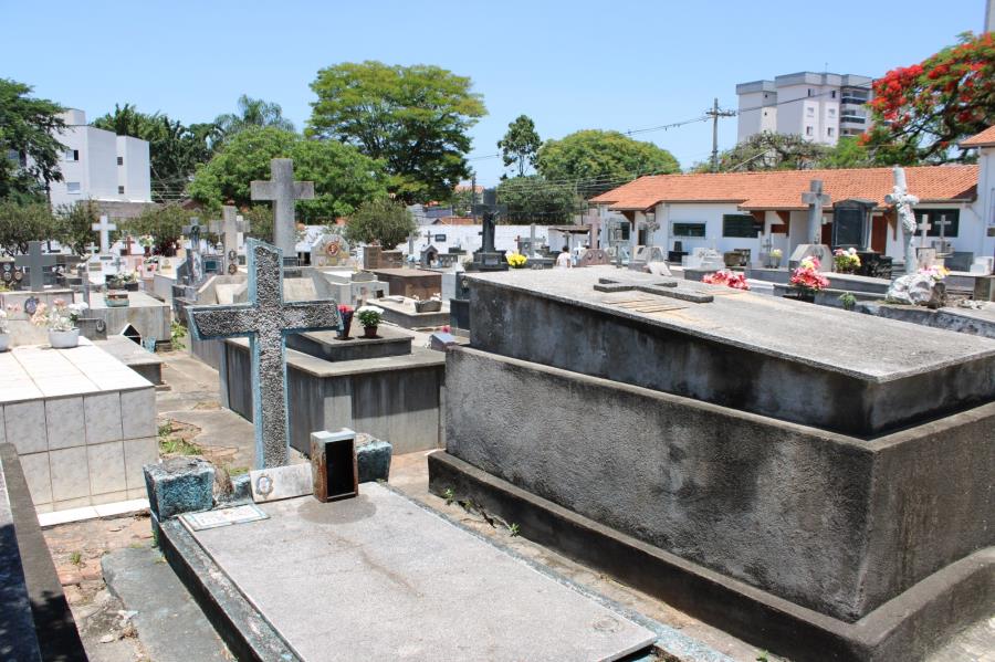 Prefeitura organiza serviços para o feriado de Finados nos cemitérios municipais