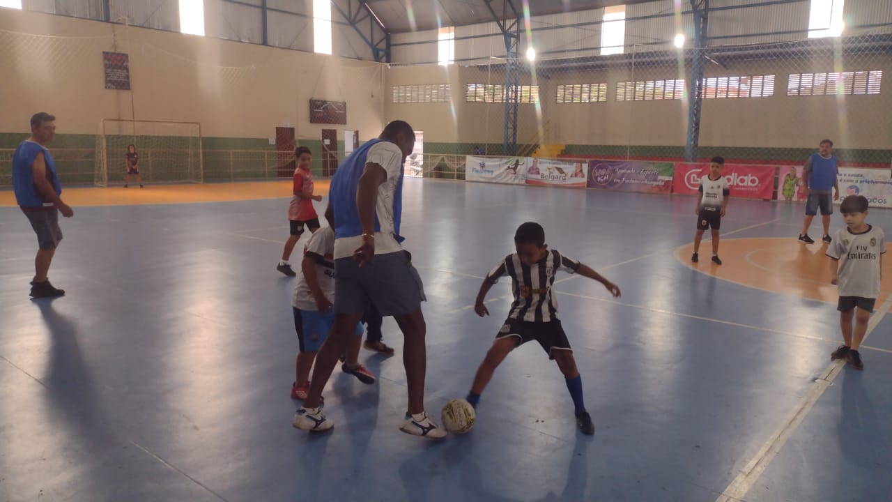 Ginásio do Tabaú terá jogo especial para famílias em comemoração ao Dia das Crianças