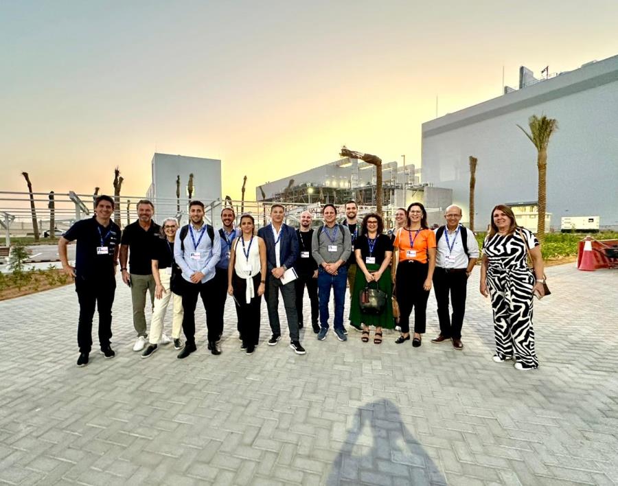 07/12 - Em Dubai, representantes de Pinda visitam usina que transforma lixo em energia elétrica