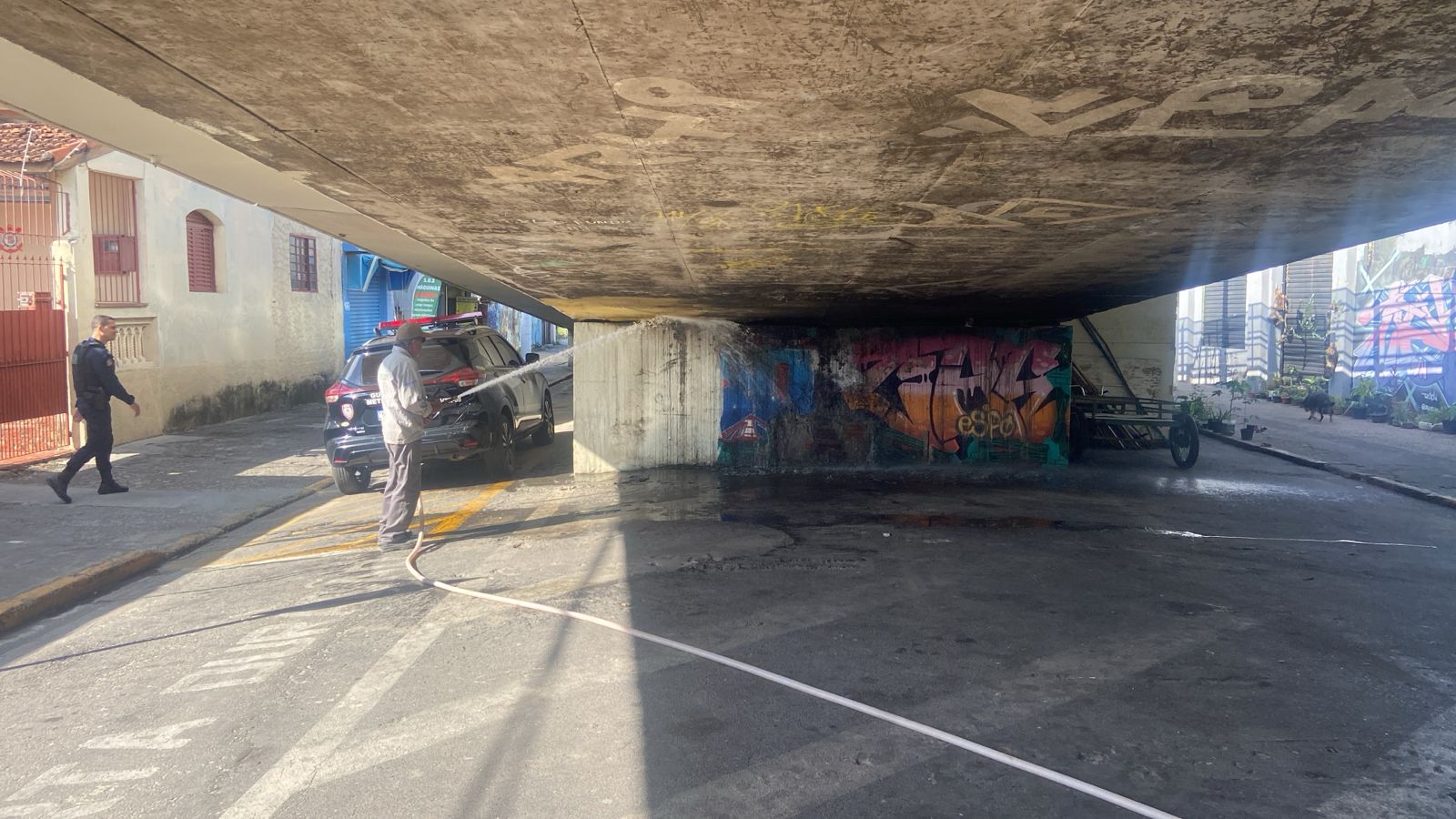 Prefeitura prossegue com higienização nos baixos do Viaduto e amplia ações nos bairros