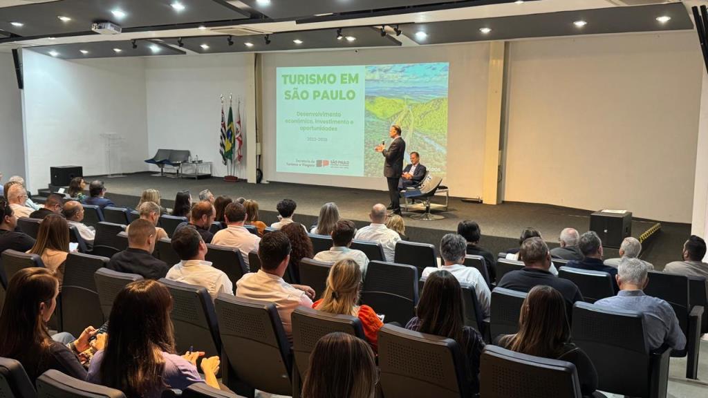 Pinda participa de palestra sobre a importância do turismo para o desenvolvimento econômico