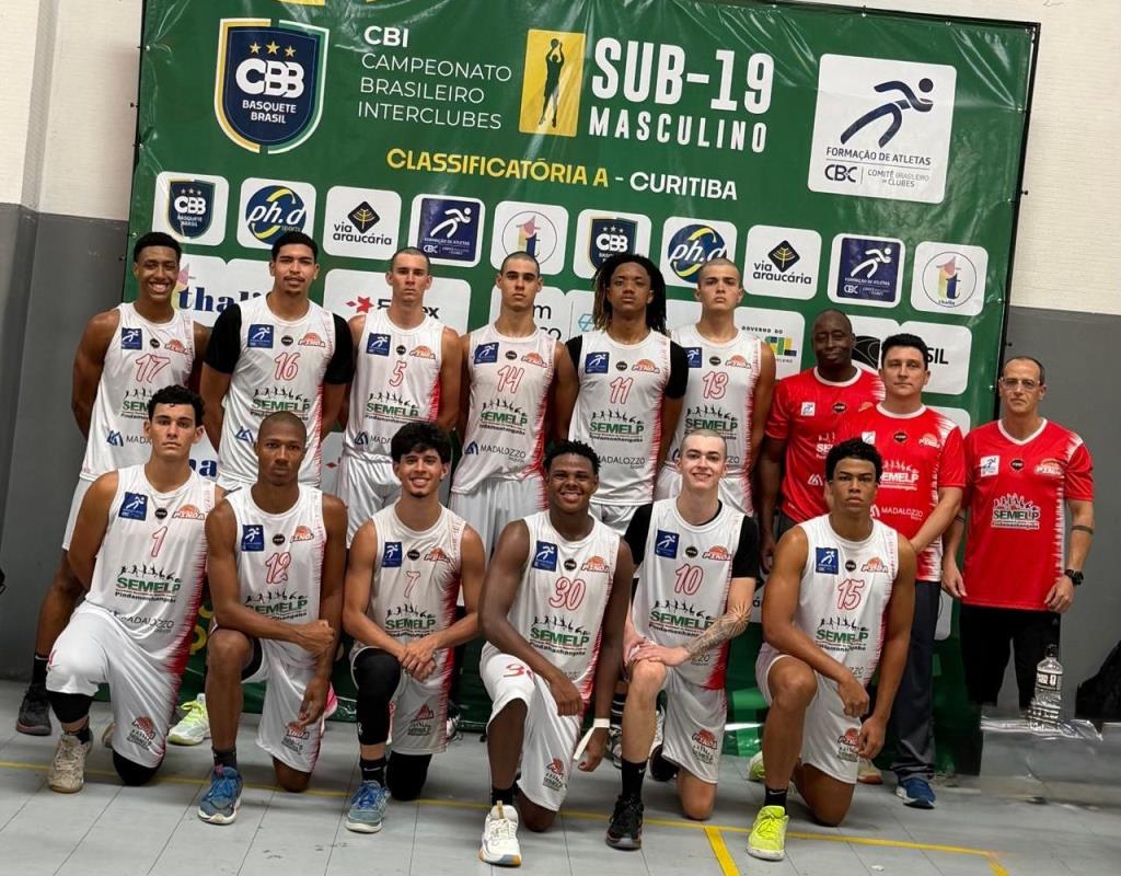 Pinda avança no basquete e conquista resultado inédito em competição nacional