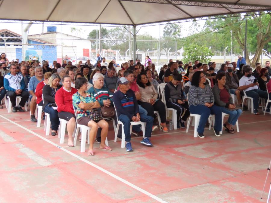 08/08 - Pinda entrega mais 169 títulos de regularização na Vila São Benedito