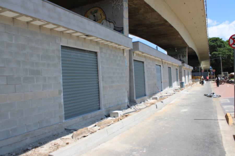 Prefeitura vai entregar boxes comerciais debaixo do viaduto em dezembro