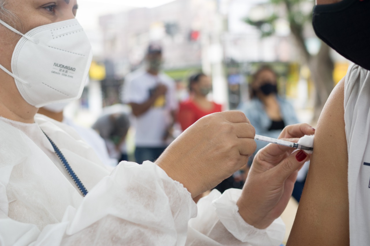 08/12 - Covid-19: Pinda continua vacinação para todos os públicos na quinta-feira (09); confira públicos, locais e horários