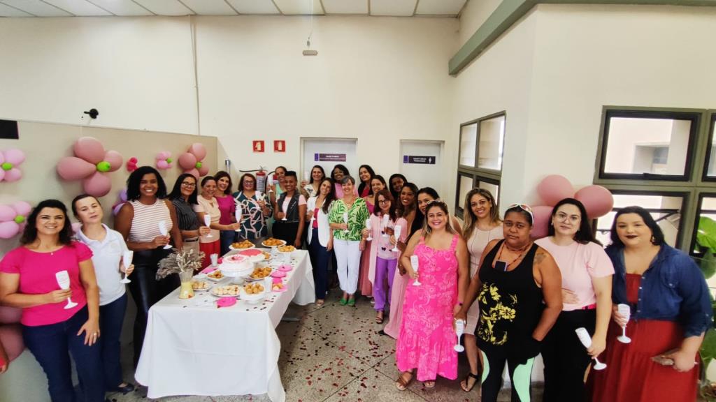 Assistência Social homenageia servidoras públicas em celebração ao Dia Internacional da Mulher