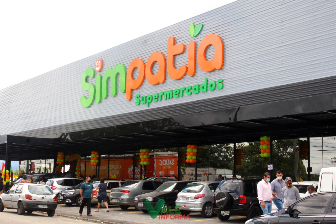 09/12 - Prefeitura prestigia implantação de novo empreendimento que gerou 200 novos empregos em Pinda