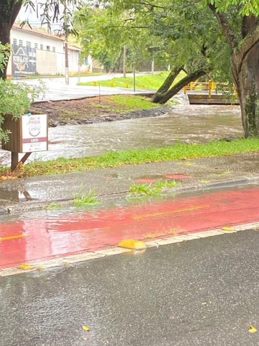 Pinda registra 35mm de chuva em apenas uma hora, maior volume do ano