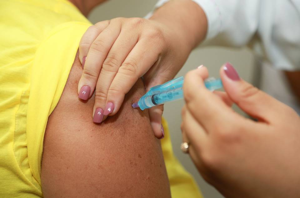 Pindamonhangaba inicia nesta quinta-feira, dia 11 de fevereiro, aplicação da segunda dose da vacina contra covid-19 e continua vacinação de idosos