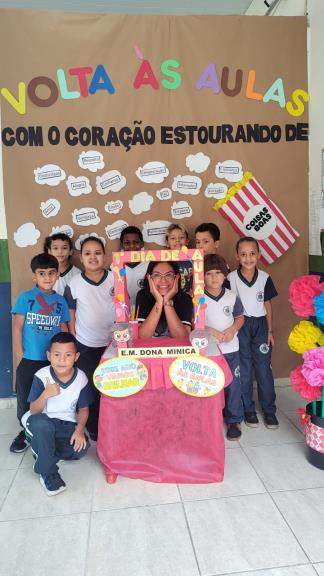 Alunos da rede municipal iniciam aulas com materiais e uniformes garantidos