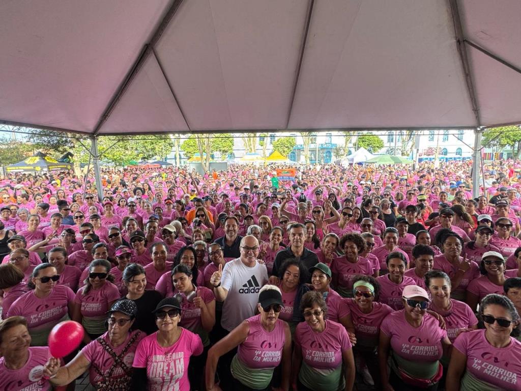 Corrida da Mulher reúne 3 mil participantes e celebra força feminina em Pinda