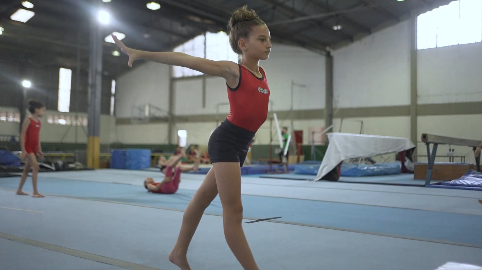 Escola de Esportes oferece diversas modalidades para crianças e adolescentes de Pinda