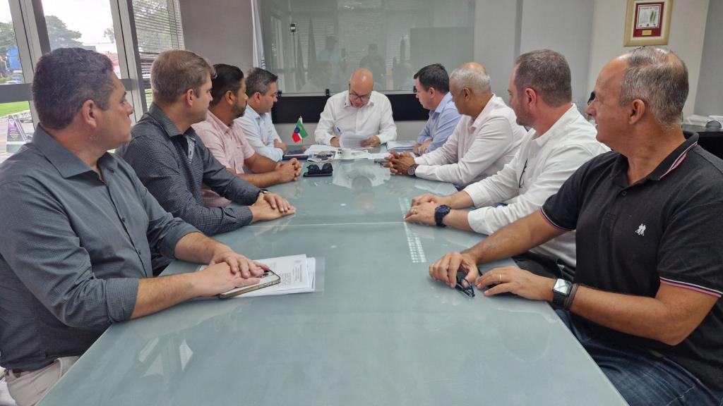 Prefeitura acelera recapeamento e prepara novo pacote para levar asfalto novo a mais de 100 vias em Pinda