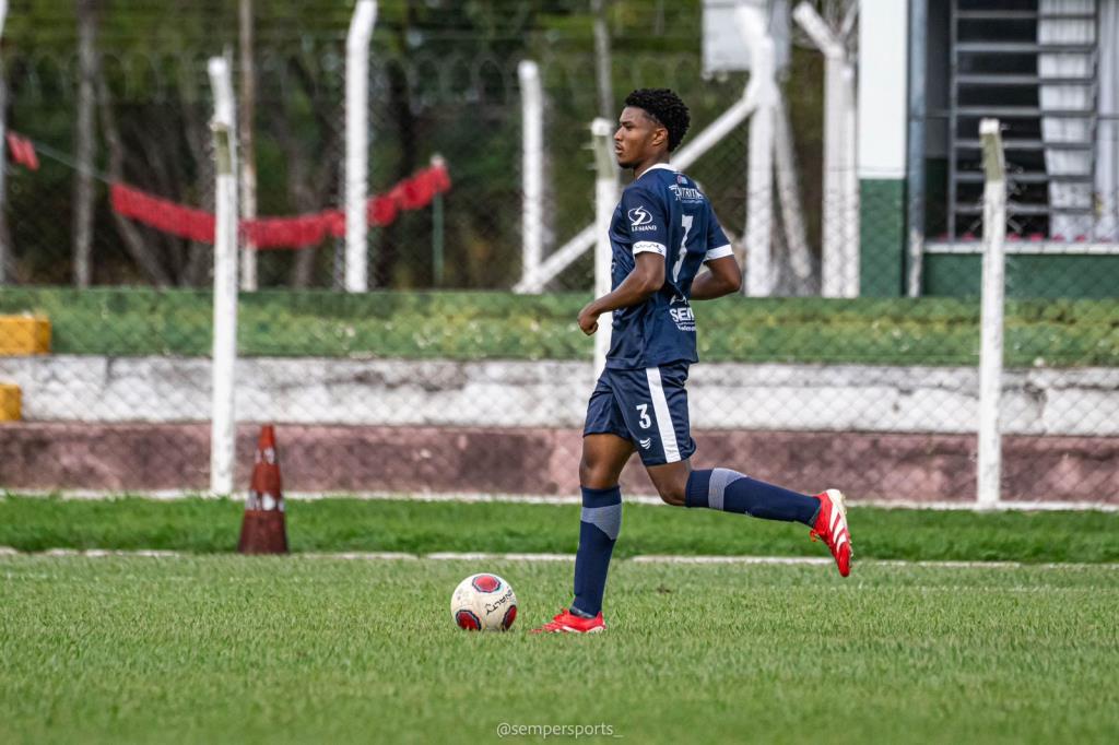 Pinda FC consolida liderança na Copa Diadora Band sub-20 com vitória sobre o BCN Academy