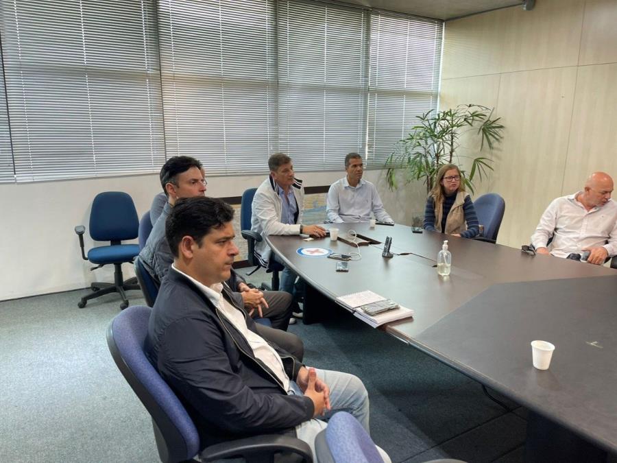 10/05 - Prefeitura pede a CCR Rio SP melhorias nos acessos da Via Dutra ao município