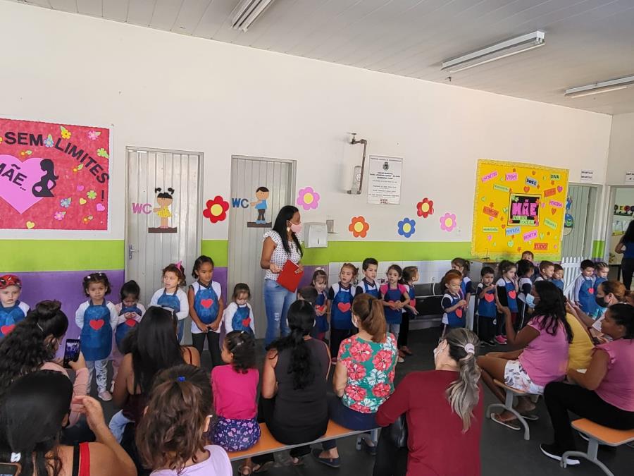 10/05 - Creches e Escolas de Pinda comemoram o dia das mães com “Quem Cuida de Mim”