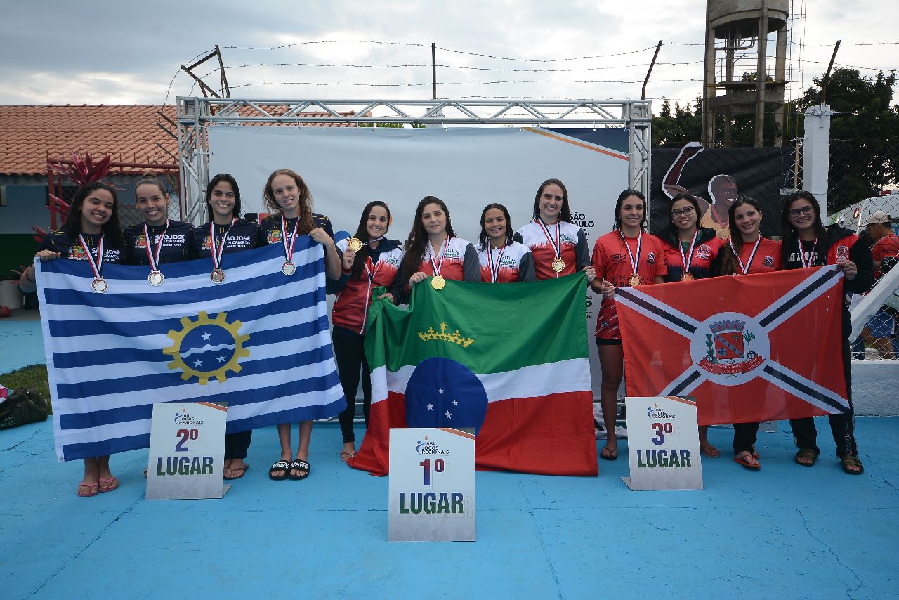 10/07 - Jogos Regionais: Natação de Pinda conquista ouro e bronze