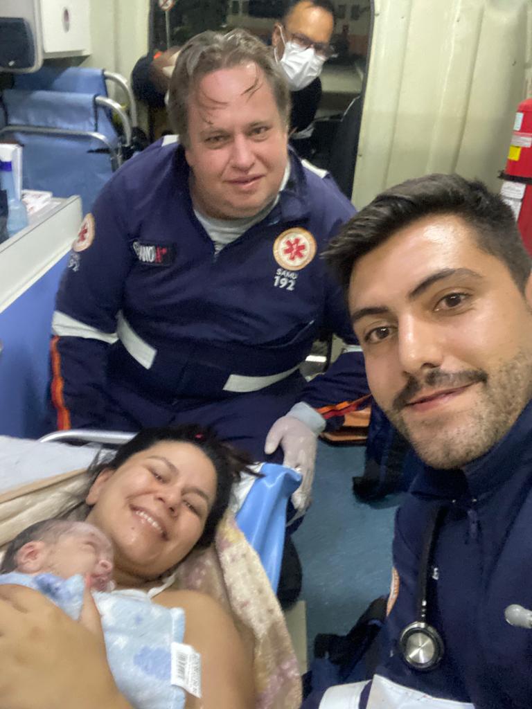 10/08 - SAMU realiza parto de emergência dentro da residência de gestante