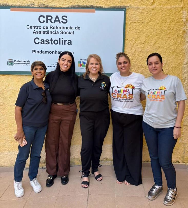 Secretaria de Habitação visita loteamentos municipais para apresentar serviços sócio-habitacionais