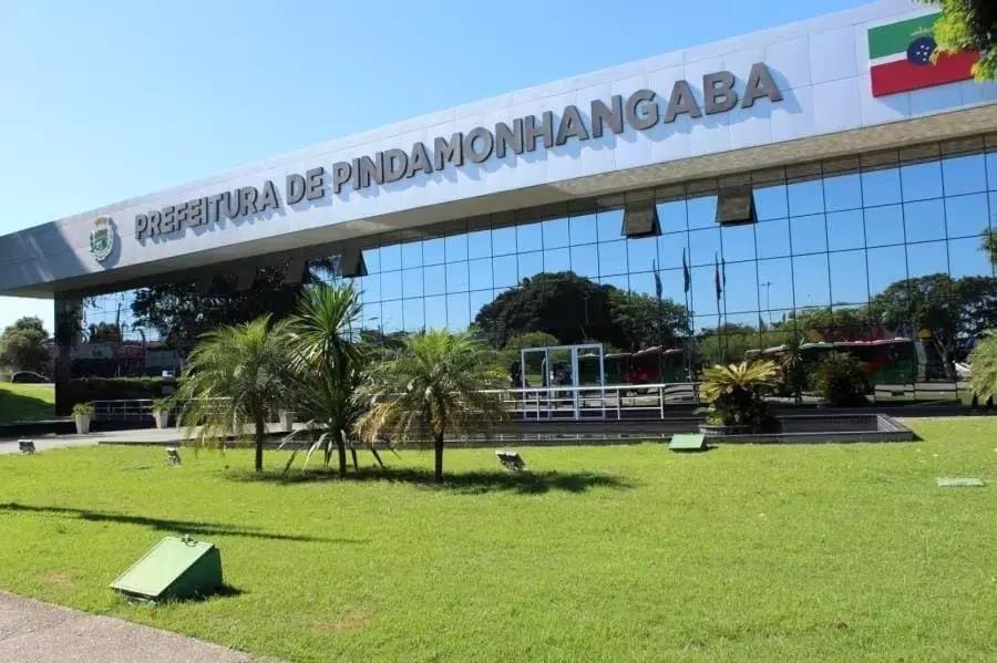 Pinda publica portaria sobre funcionamento da Prefeitura em dias de jogos do Brasil na Copa