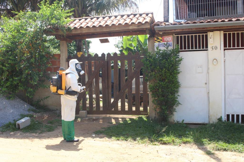 Araretama e Mombaça recebem atenção especial em ações de combate à dengue e chikungunya