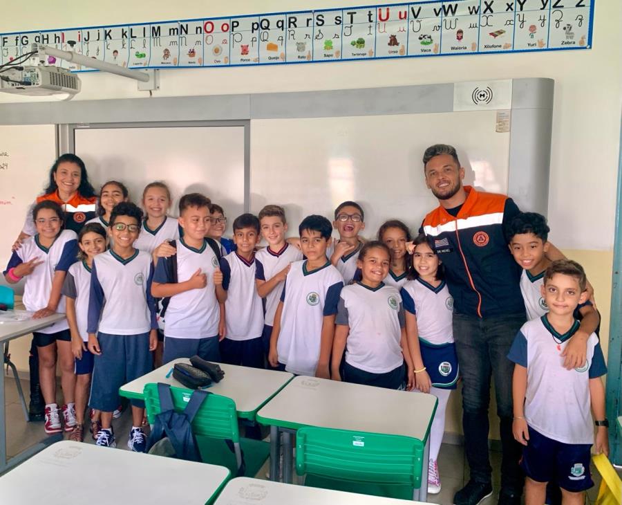 12/03 - Prefeitura de Pindamonhangaba começa o Programa EDUSEG: Educação e Segurança para crianças do 4º ano da Rede Municipal