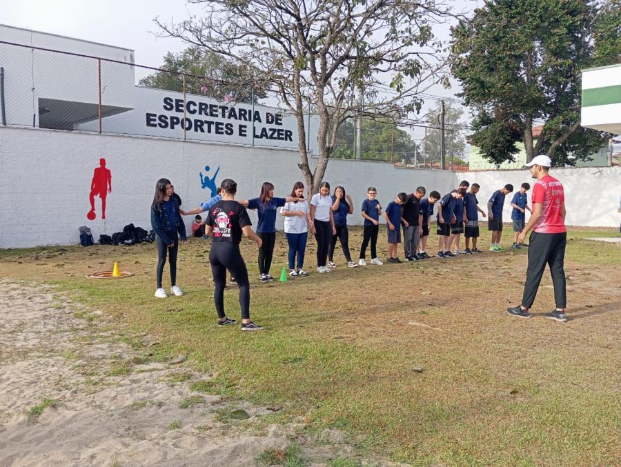 CE João do Pulo recebe alunos da EE Ivone Nogueira de Azevedo para vivência esportiva histórica