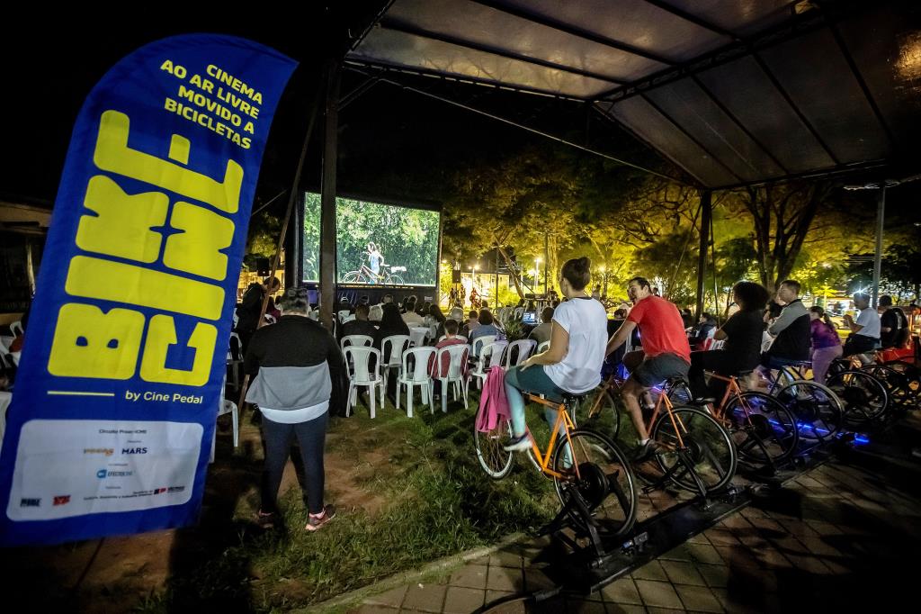 BikeCine estreia em Pindamonhangaba