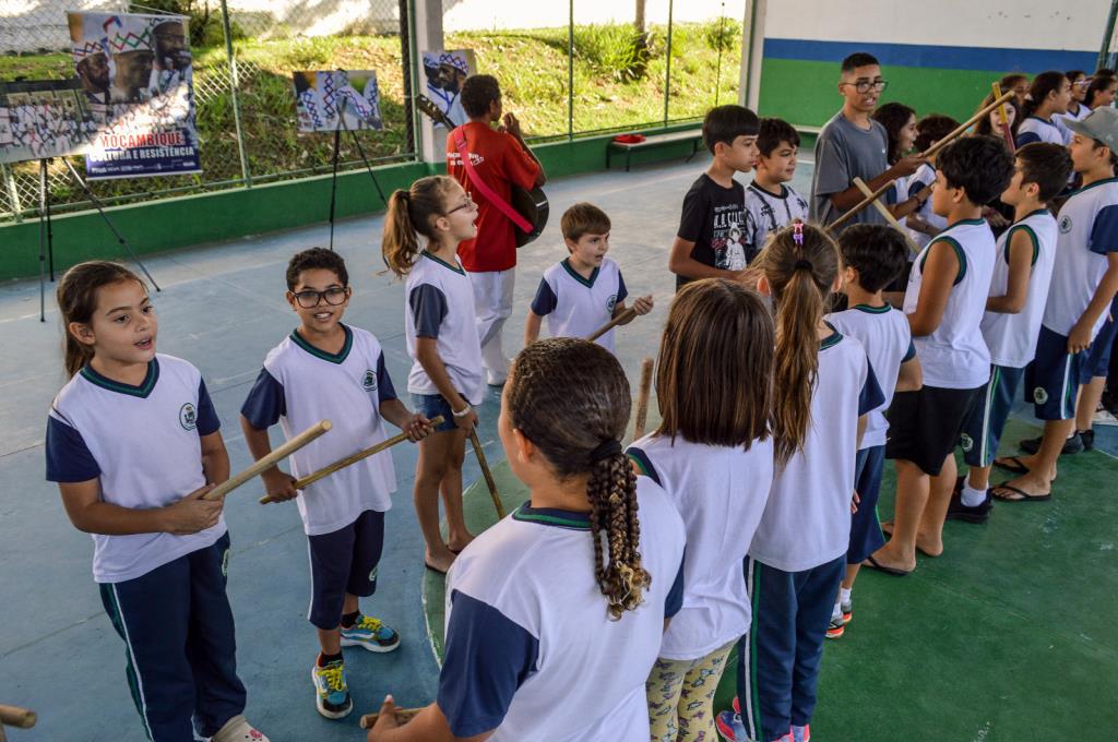 Moçambique leva tradição e cultura popular às bibliotecas de Pinda