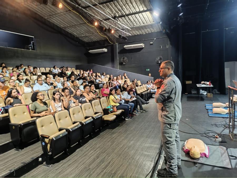 Educadores de Pinda recebem treinamento de primeiro socorros dos Bombeiros