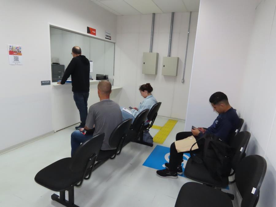 14/06 - Prefeitura monta estande na Feira Empregabilidade da Anhanguera