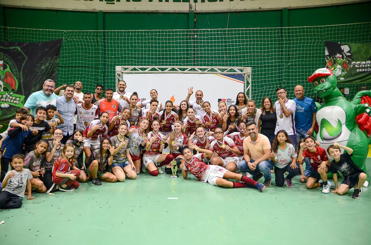14/07 - Futsal feminino conquista tricampeonato nos Jogos Regionais