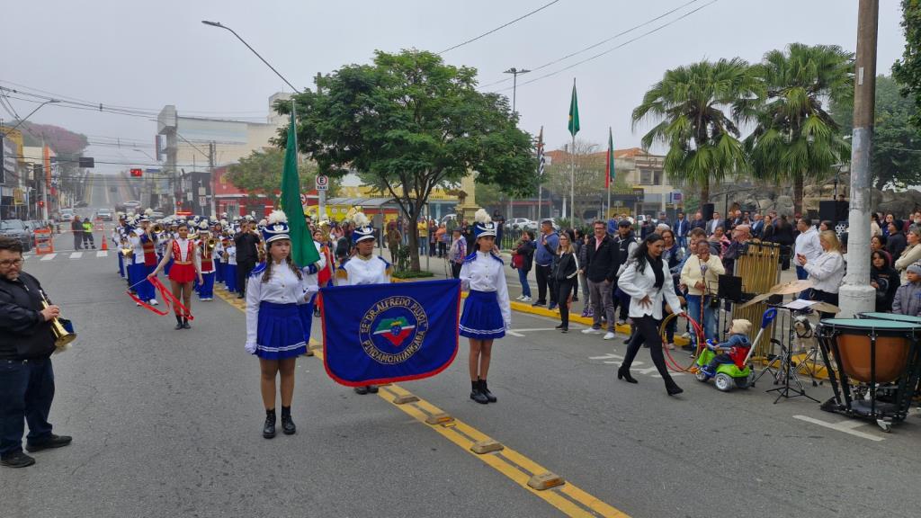 Apresentação de fanfarras da cidade é destaque nos 321 anos de Pindamonhangaba