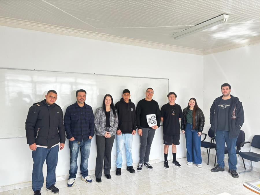 Programa Qualifica São Paulo forma turma de ajudante de logística em Pinda