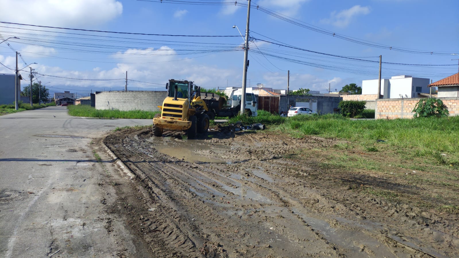 Especial Zeladoria: Prefeitura realiza limpeza no Cesar Park e instala placas para conscientização