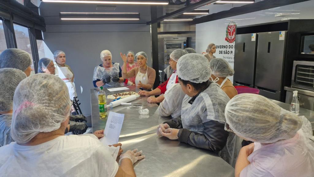 Cozinhalimento inicia curso de panificação com foco em qualificação e geração de renda em Pinda