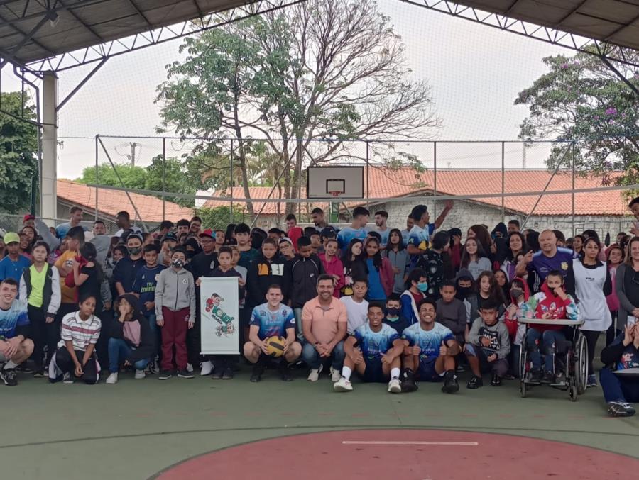 15/09 - Projeto Social Vôlei Mania inicia atividades em Pindamonhangaba
