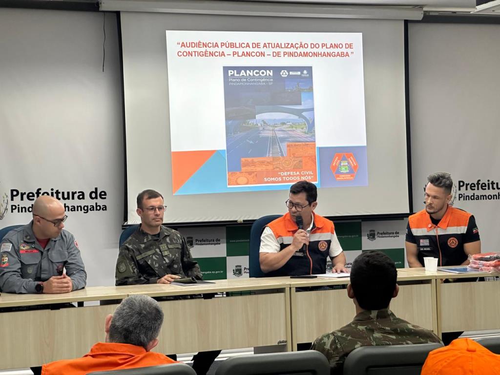 Defesa Civil atualiza Plano de Contingência em audiência pública no auditório da Prefeitura