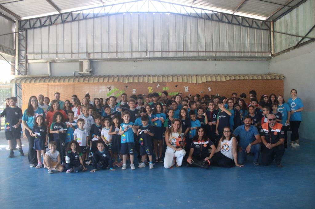 Fundo Social de Solidariedade realiza abertura da XII Campanha de Arrecadação de Ração no Colégio Conexa