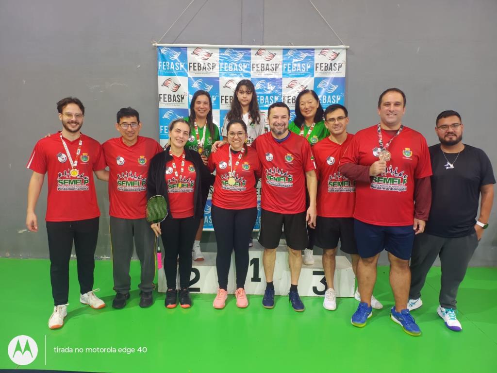 Atletas de Pinda conquistam títulos na III Etapa Regional de Badminton