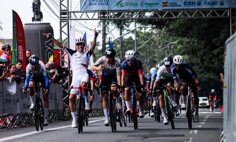 Pinda se destaca com vitórias no Grande Prêmio Boa Vista de Ciclismo e GP São José dos Campos