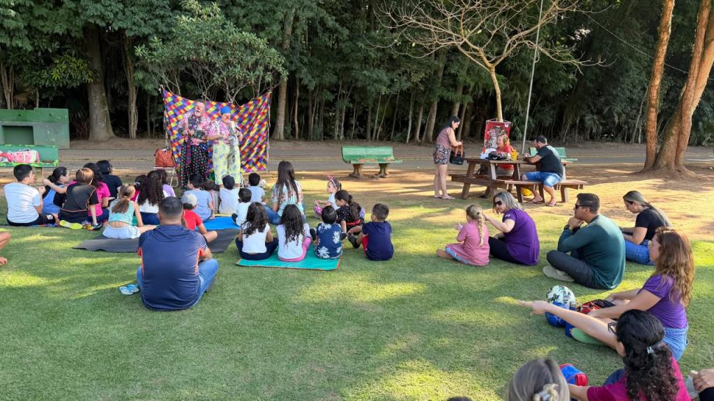 Férias no Parque encanta famílias e leva lazer gratuito a centenas de crianças em Pinda