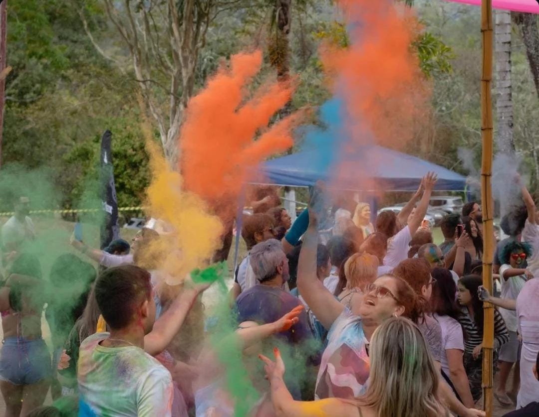 Holi Festival das Cores abre Festival da Primavera com sucesso em Pindamonhangaba