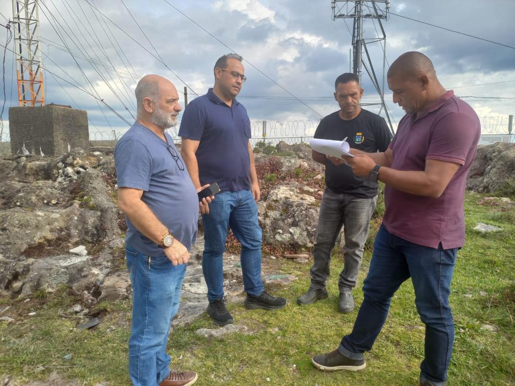 Ministério das Comunicações faz vistoria na estação de transmissão dos canais públicos de TV de Pinda