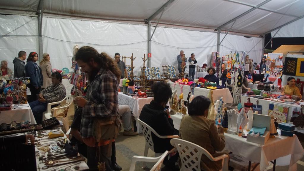 Artesão do Arte Encanto terão espaço na Praça Sete de Setembro na programação de Natal