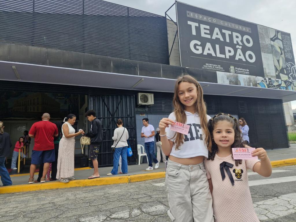 FESTE 2025 encerra com público de cerca de 2 mil pessoas e dez dias de teatro em Pinda