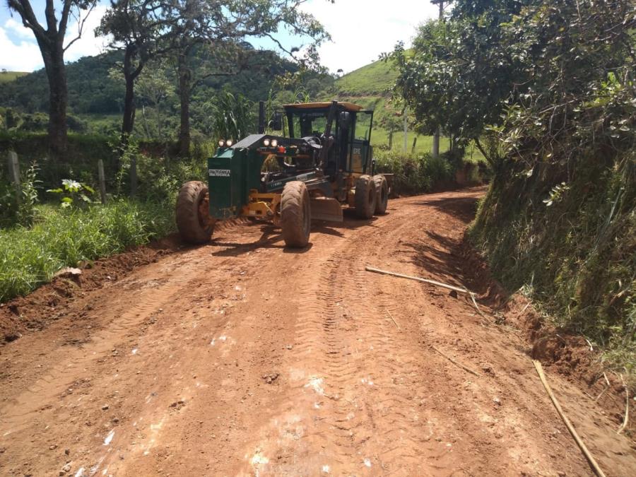 18/01 - Estrada municipal do Monjolinho recebe intervenção após fortes chuvas