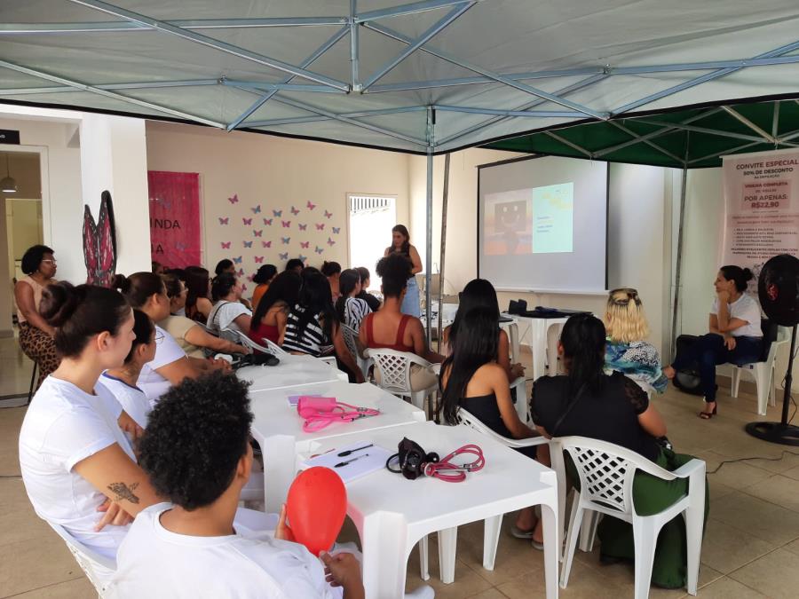 CRAVI promove ação especial pelo Mês das Mulheres