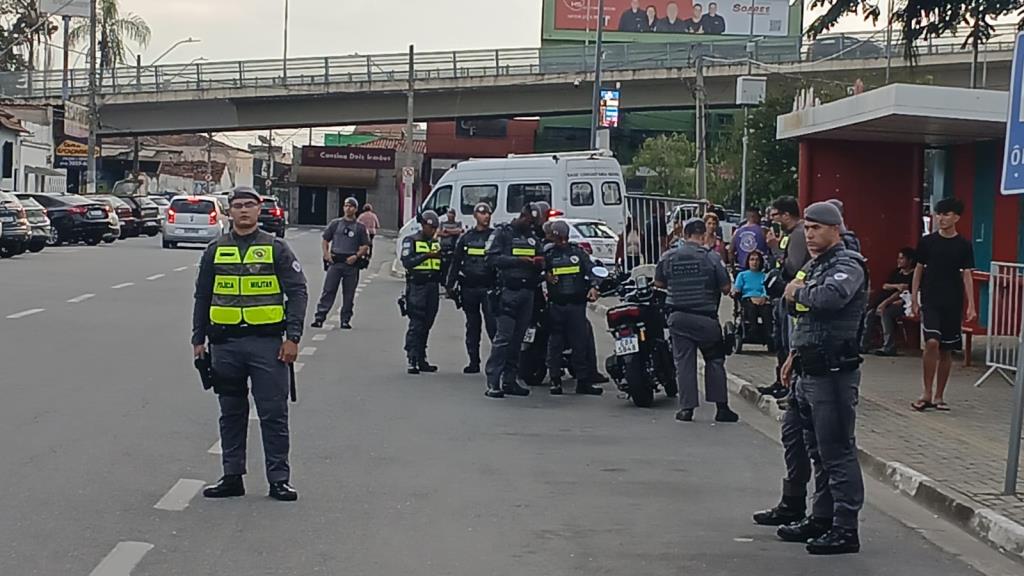 Treinamento prático com 25 soldados da PM reforça segurança na cidade